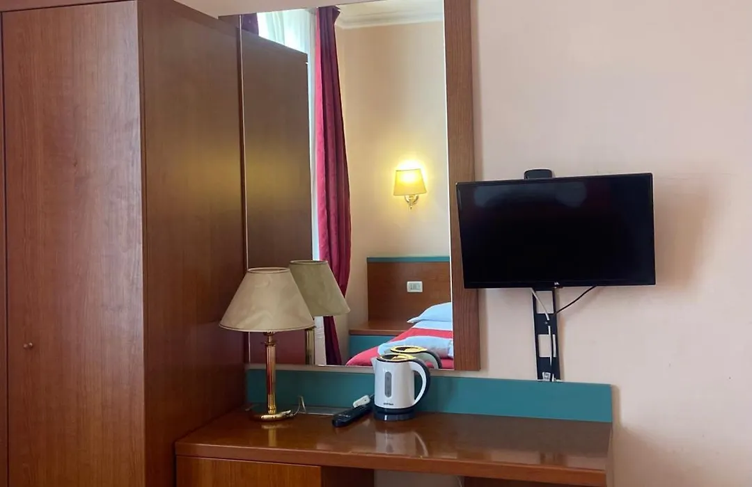 Hotel Center 3-1